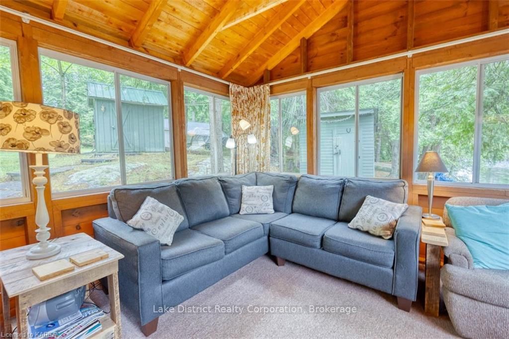 Photo 3 of 1098 Pine Path, Frontenac, Frontenac North — HOMEH