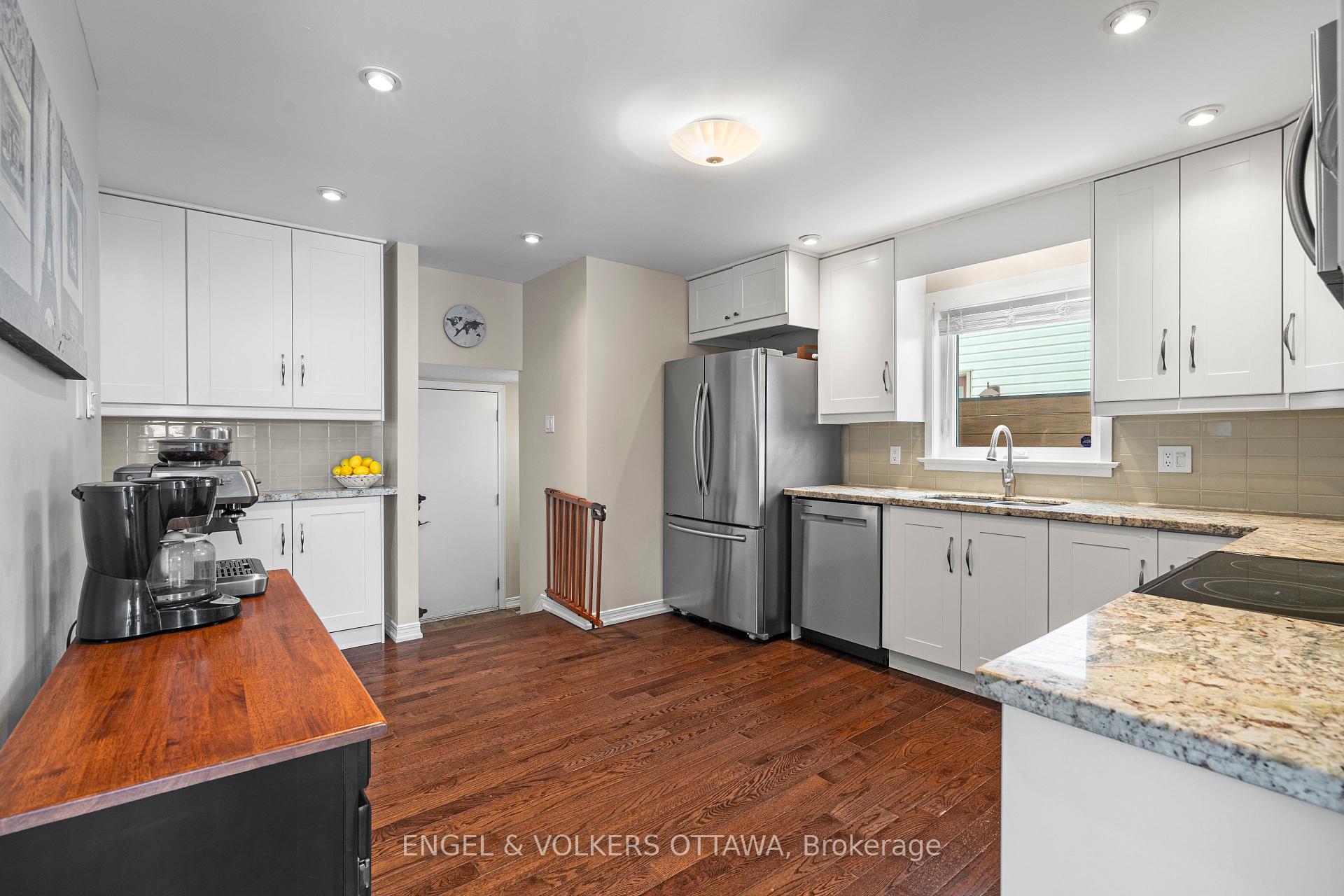 Photo 11 of 36 Newborough Crescent, Ottawa, Barrhaven East — HOMEH