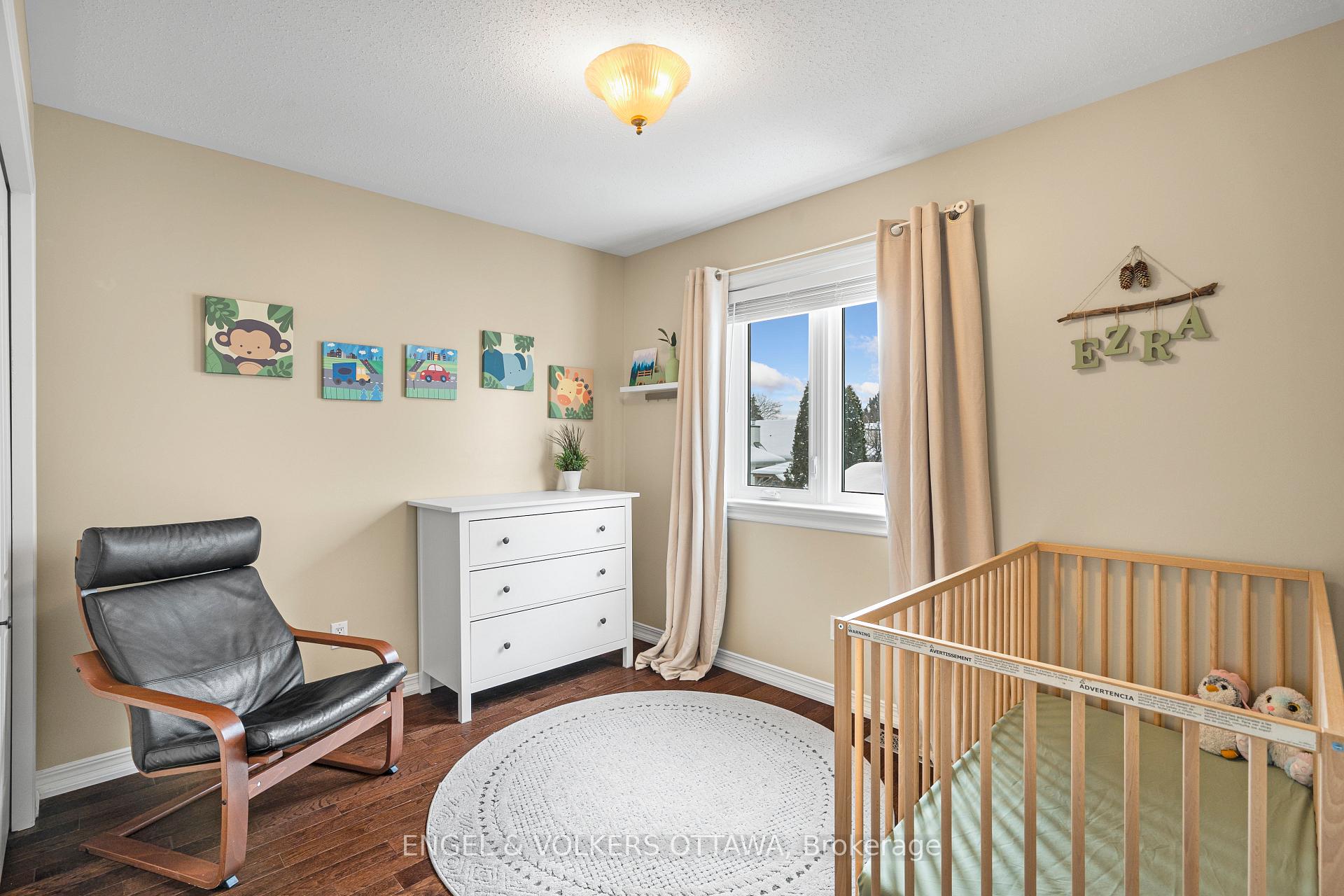 Photo 23 of 36 Newborough Crescent, Ottawa, Barrhaven East — HOMEH