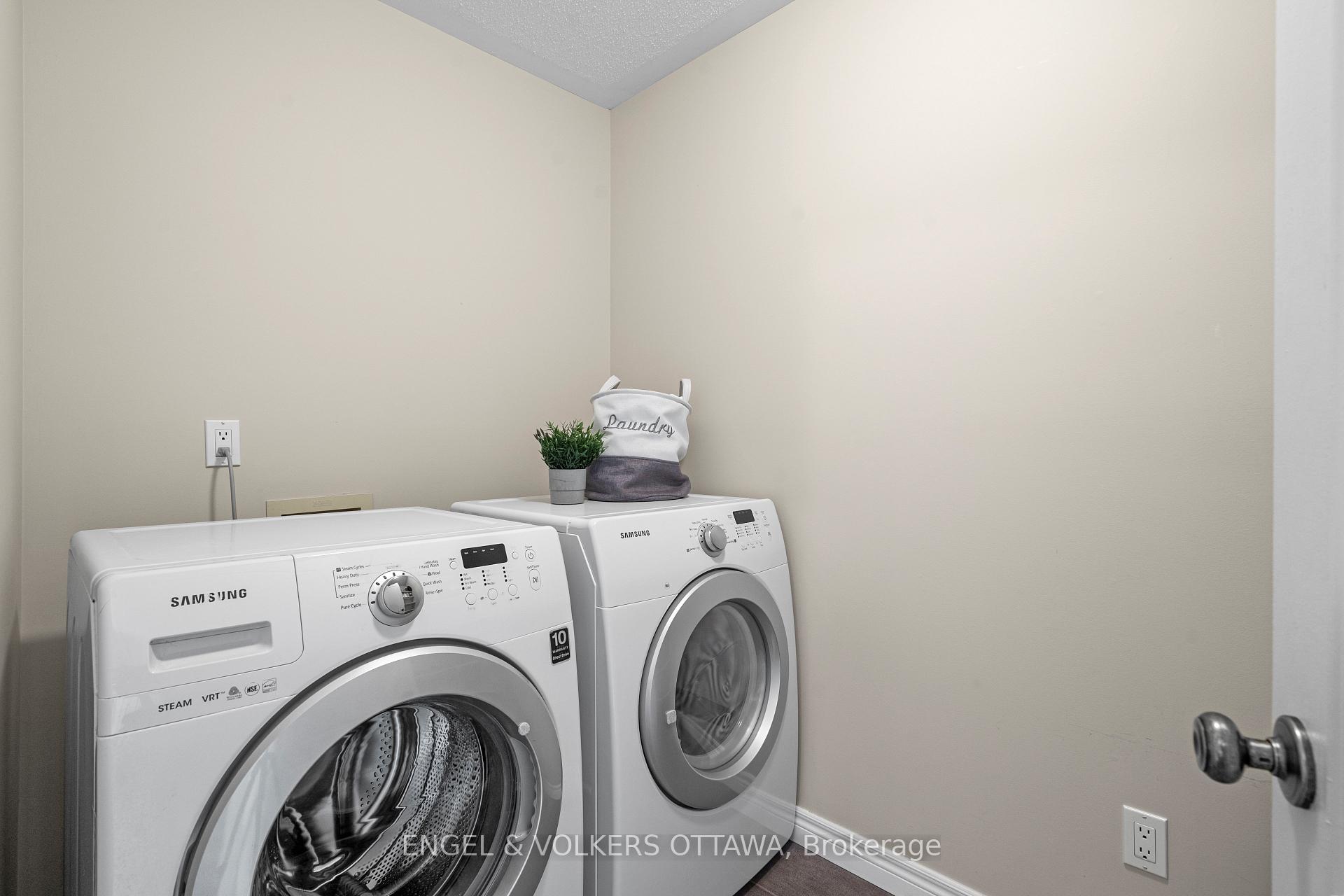Photo 27 of 36 Newborough Crescent, Ottawa, Barrhaven East — HOMEH