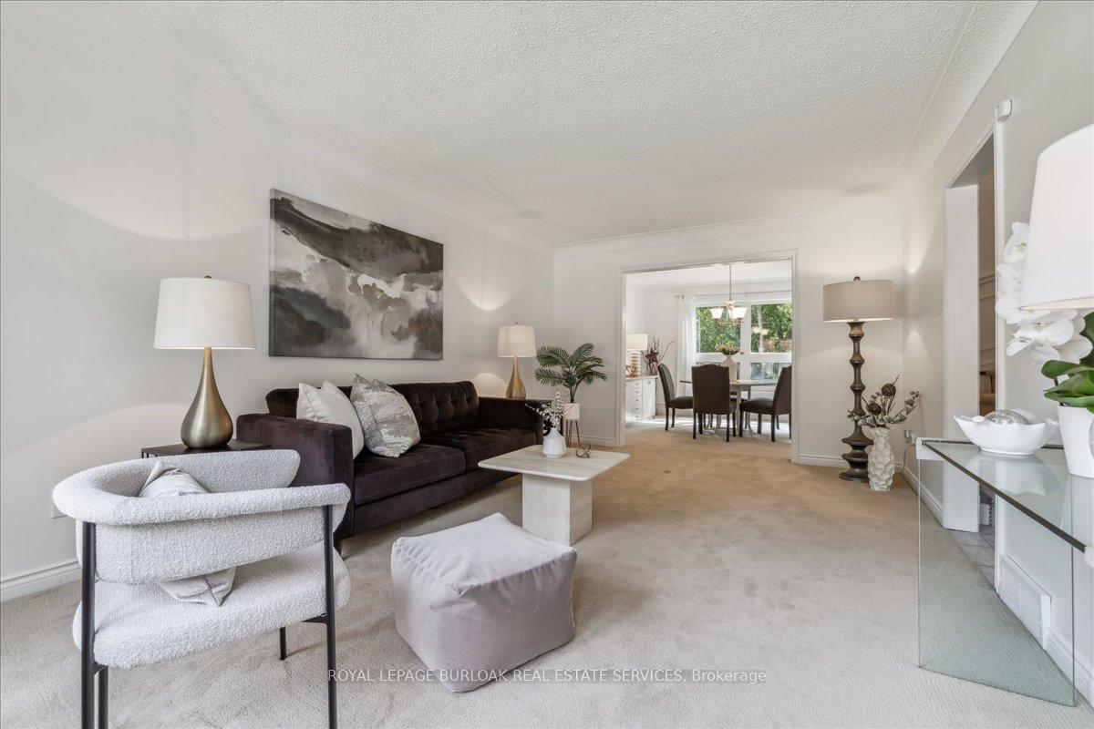 Photo 6 of 199 Penn Drive, Burlington, Roseland — HOMEH