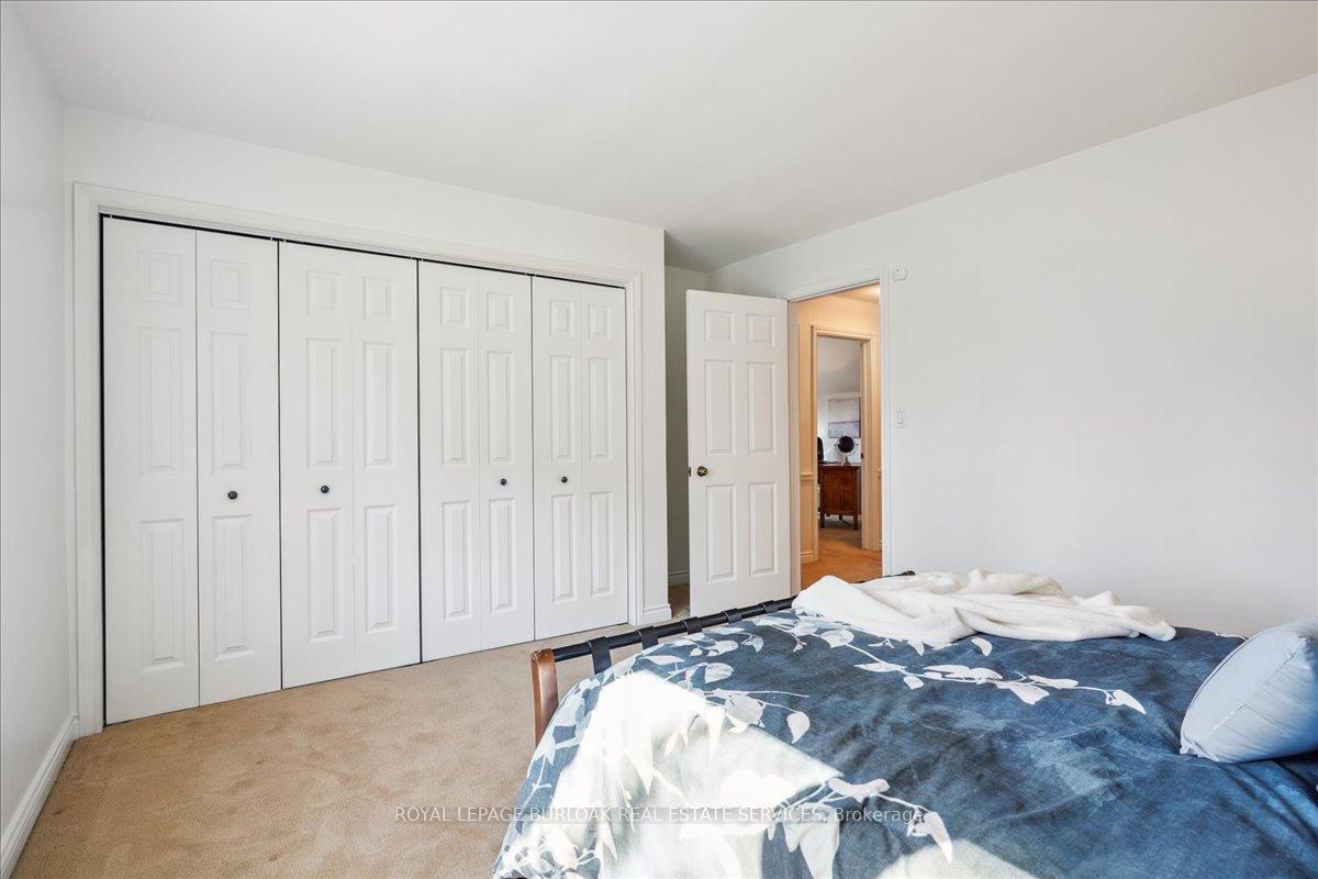 Photo 22 of 199 Penn Drive, Burlington, Roseland — HOMEH