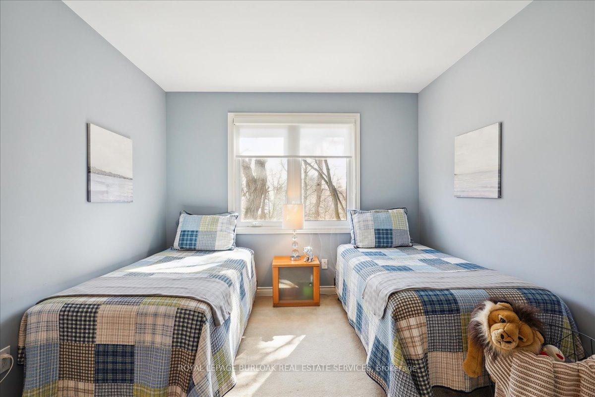 Photo 23 of 199 Penn Drive, Burlington, Roseland — HOMEH