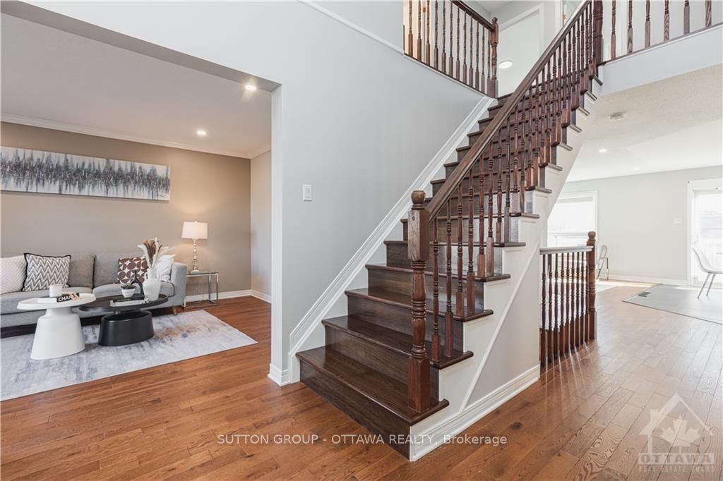 Photo 3 of 60 Rideaucrest Drive, Ottawa, Barrhaven East — HOMEH
