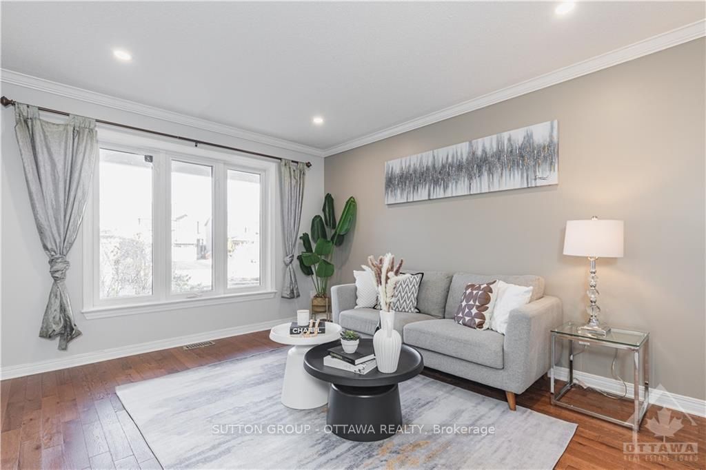 Photo 4 of 60 Rideaucrest Drive, Ottawa, Barrhaven East — HOMEH