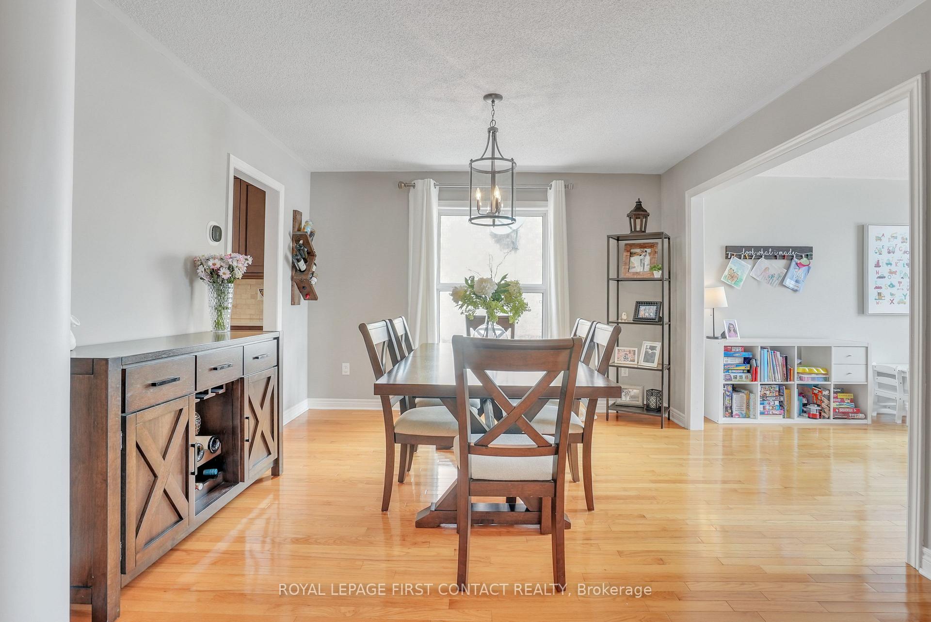 Photo 7 of 15 Royal Park Boulevard, Barrie, Bayshore — HOMEH