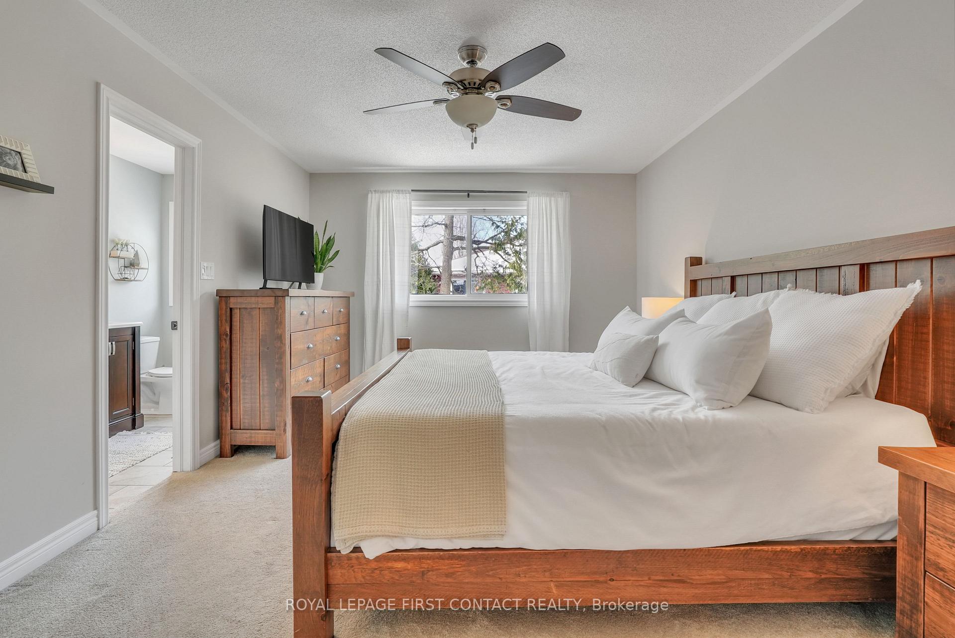 Photo 19 of 15 Royal Park Boulevard, Barrie, Bayshore — HOMEH