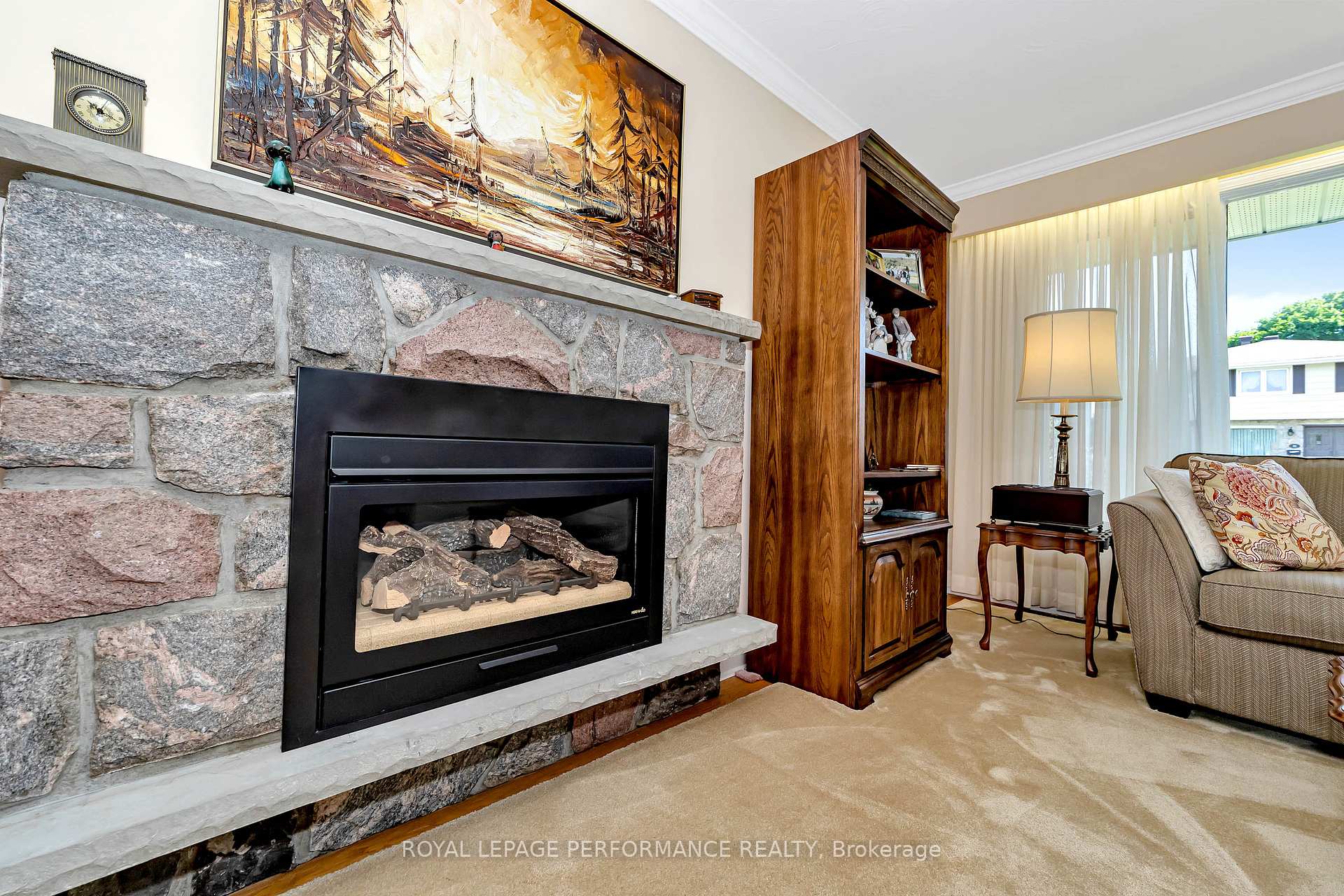 Photo 9 of 690 Golden Avenue, Ottawa, Laurentianview — HOMEH