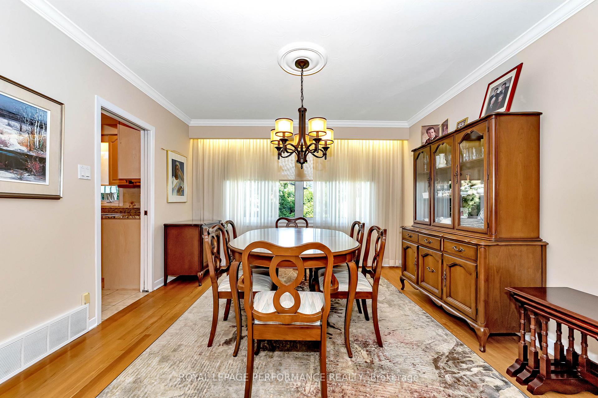 Photo 10 of 690 Golden Avenue, Ottawa, Laurentianview — HOMEH