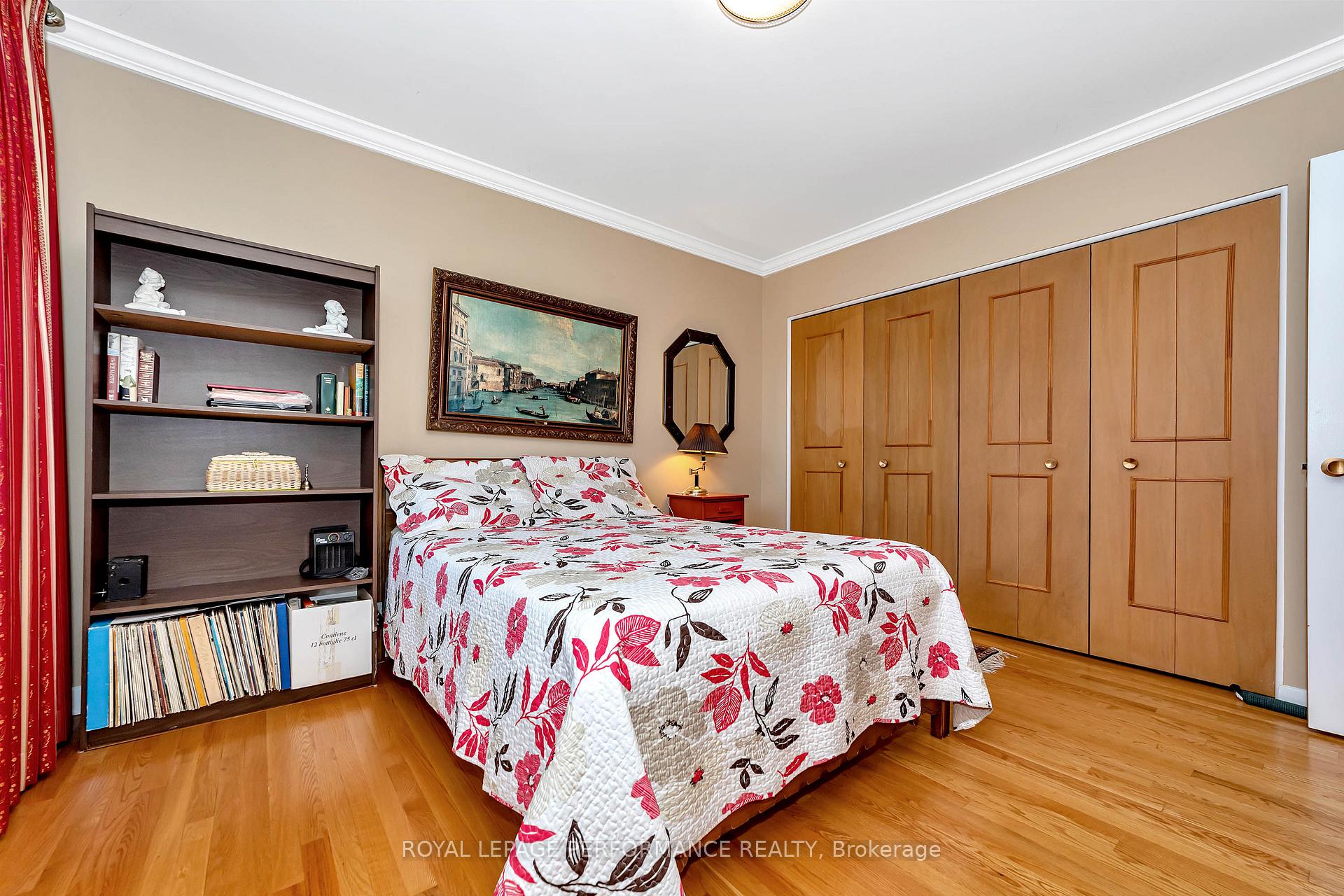 Photo 25 of 690 Golden Avenue, Ottawa, Laurentianview — HOMEH