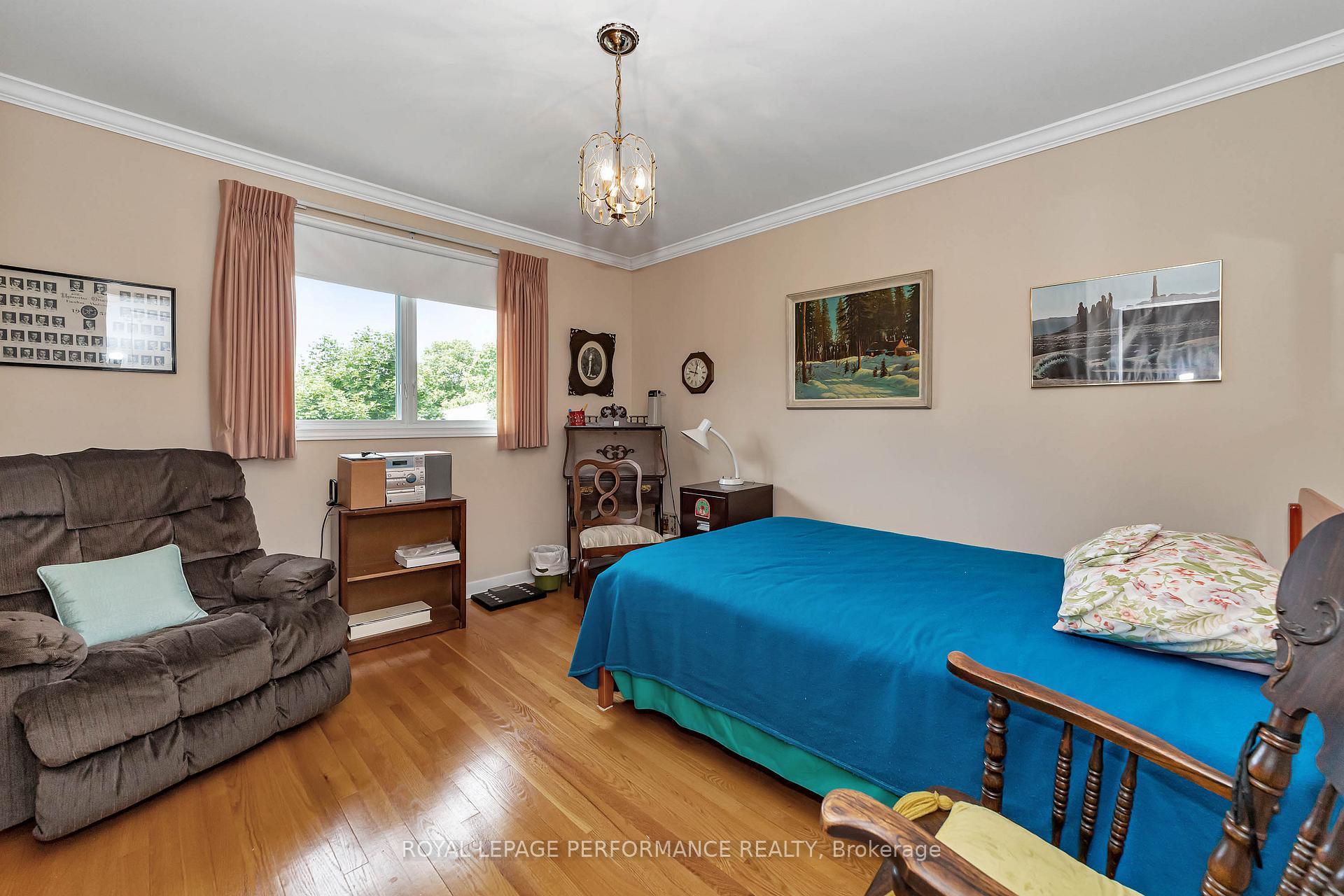 Photo 26 of 690 Golden Avenue, Ottawa, Laurentianview — HOMEH