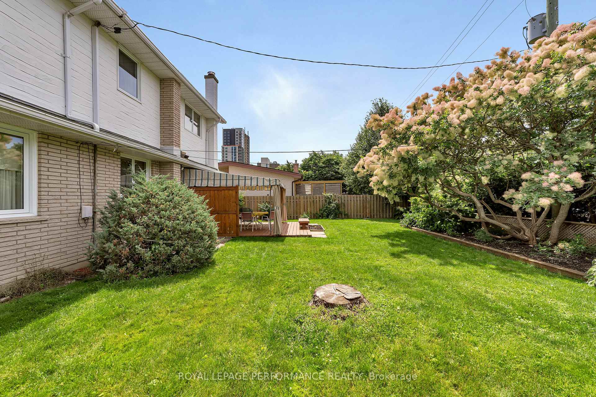 Photo 38 of 690 Golden Avenue, Ottawa, Laurentianview — HOMEH