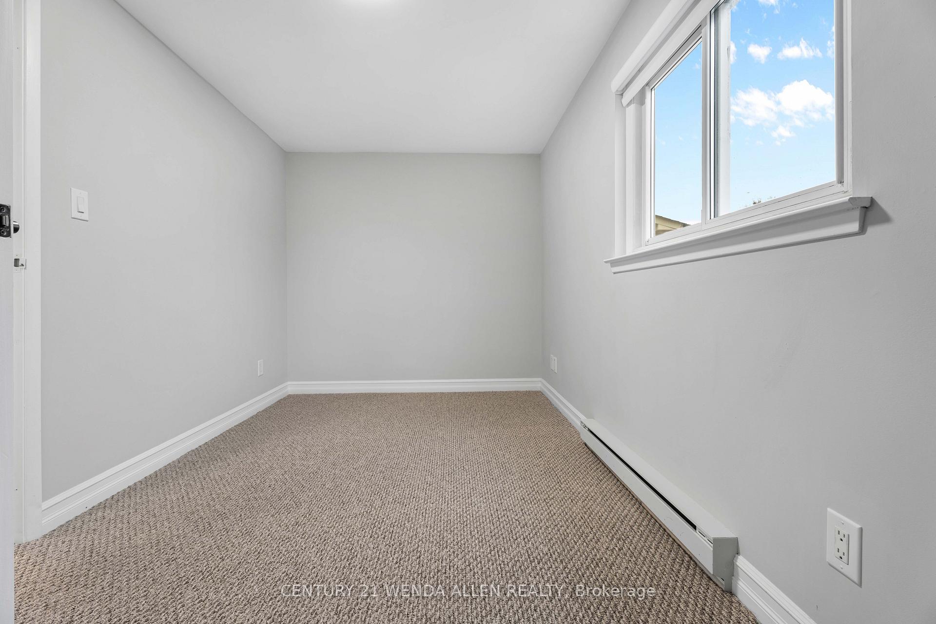 Photo 16 of 292 Chaleur Avenue, Oshawa, Lakeview — HOMEH