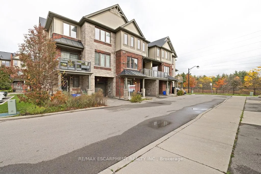 Front of Unit 33, 1169 Garner Road E