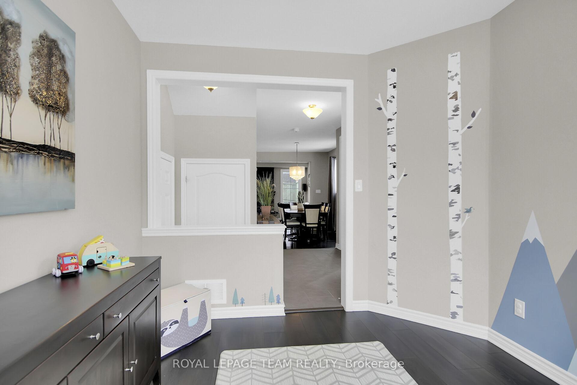Photo 4 of 111 Damselfly Way, Ottawa, Barrhaven - Half Moon Bay — HOMEH