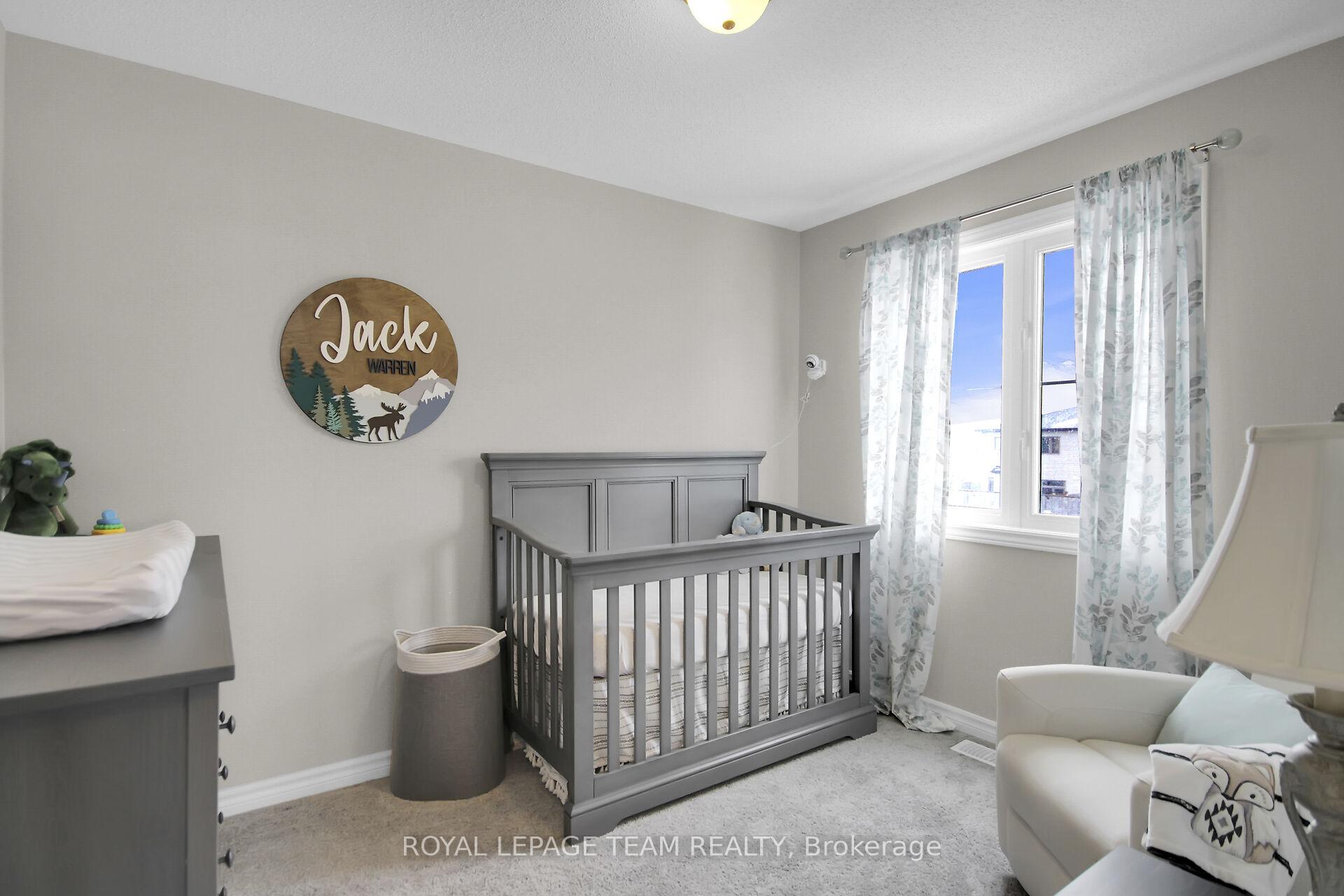 Photo 10 of 111 Damselfly Way, Ottawa, Barrhaven - Half Moon Bay — HOMEH