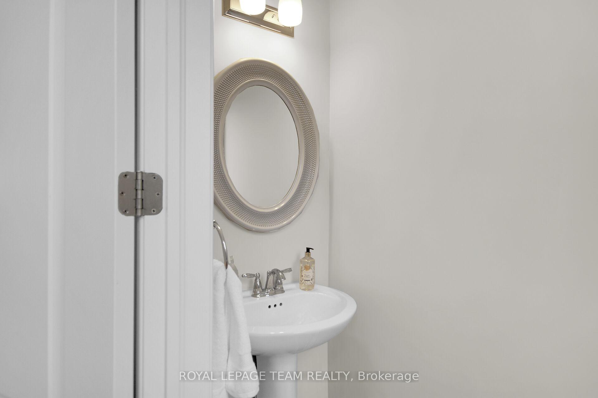 Photo 14 of 111 Damselfly Way, Ottawa, Barrhaven - Half Moon Bay — HOMEH