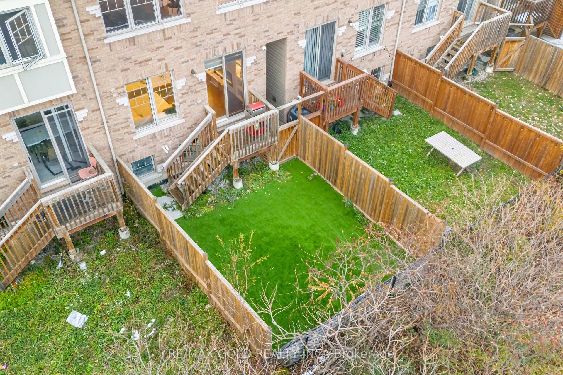 Photo 16 of 26 Davenfield Circle, Brampton, Bram East — HOMEH