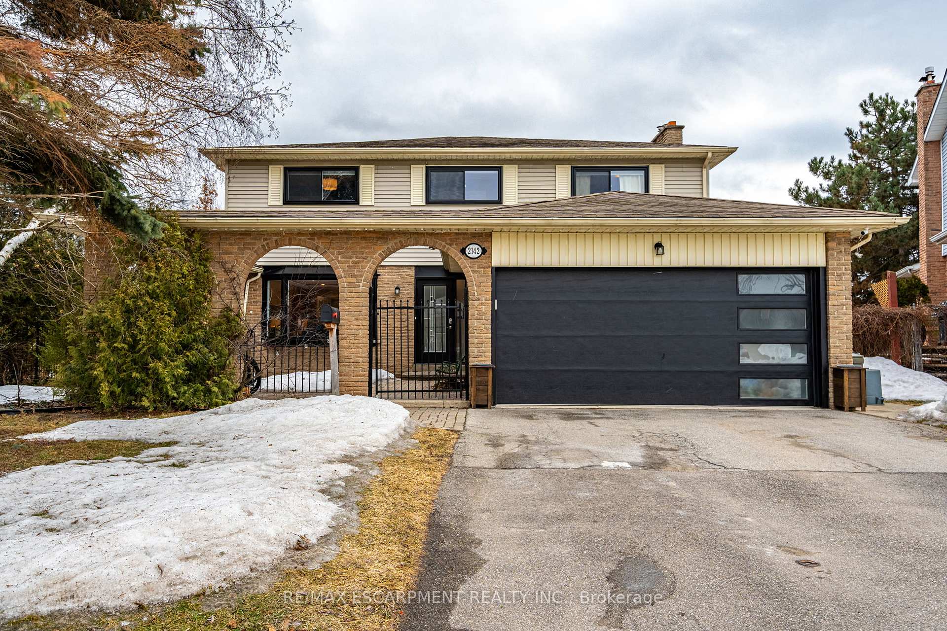 Front of 2142 Alconbury Crescent