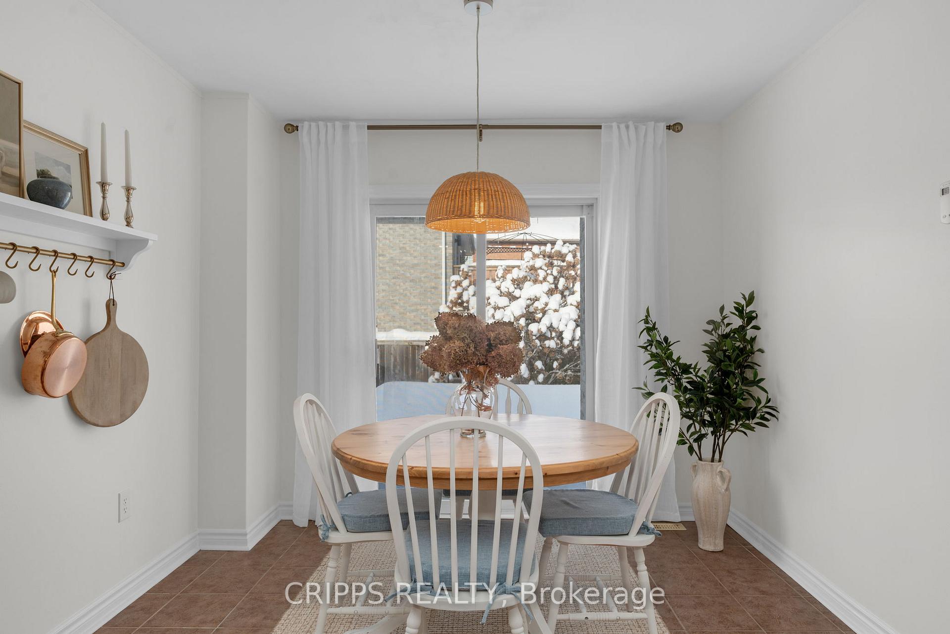 Photo 6 of 14 Mcavoy Drive, Barrie, Edgehill Drive — HOMEH