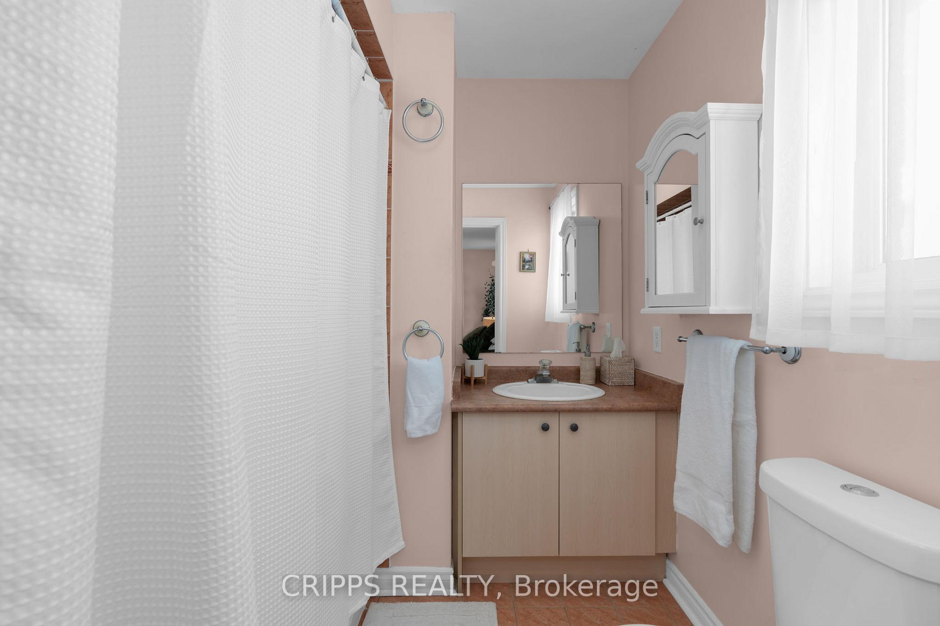 Photo 16 of 14 Mcavoy Drive, Barrie, Edgehill Drive — HOMEH