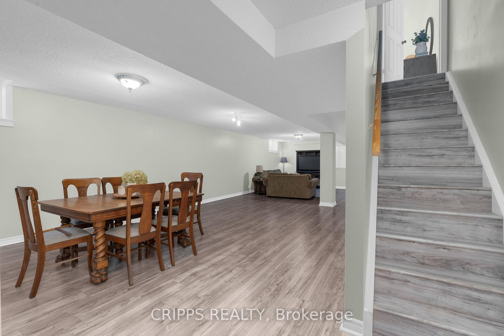 Photo 22 of 14 Mcavoy Drive, Barrie, Edgehill Drive — HOMEH
