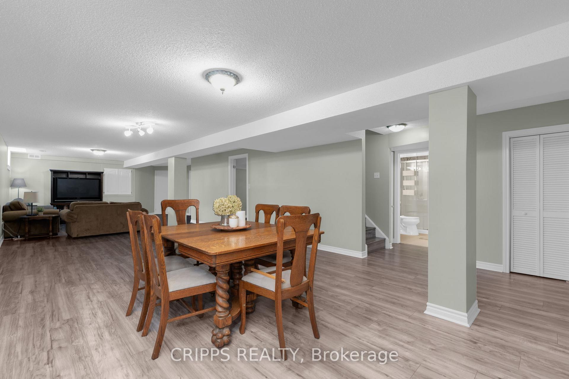Photo 23 of 14 Mcavoy Drive, Barrie, Edgehill Drive — HOMEH