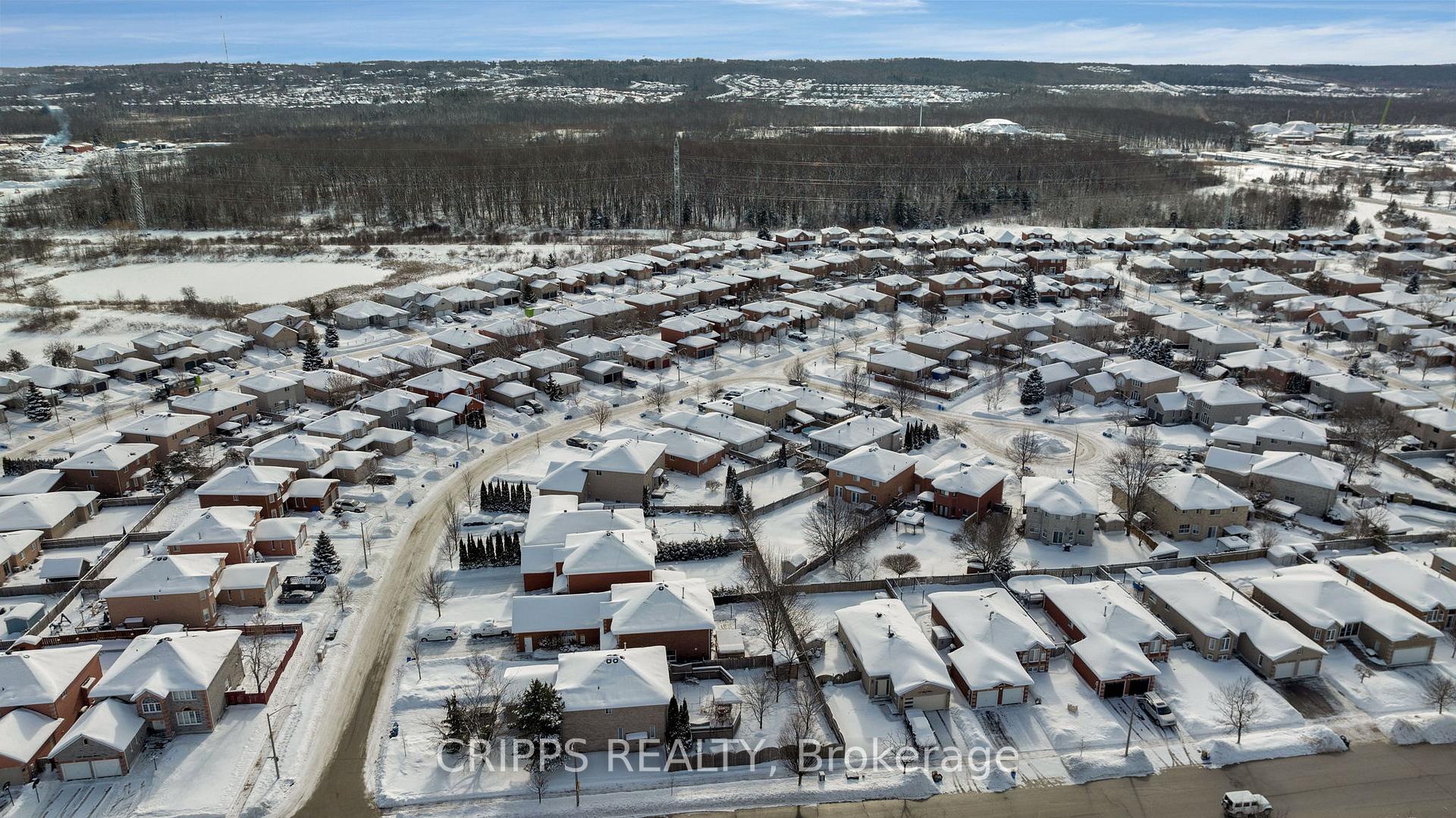 Photo 33 of 14 Mcavoy Drive, Barrie, Edgehill Drive — HOMEH
