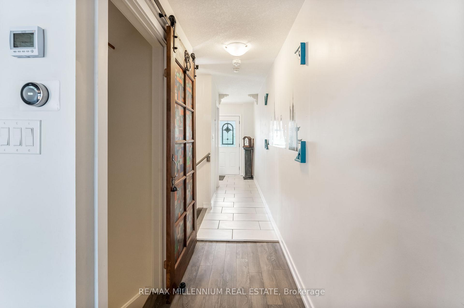 Photo 4 of 494 Queen Mary Drive, Brampton, Northwest Brampton — HOMEH