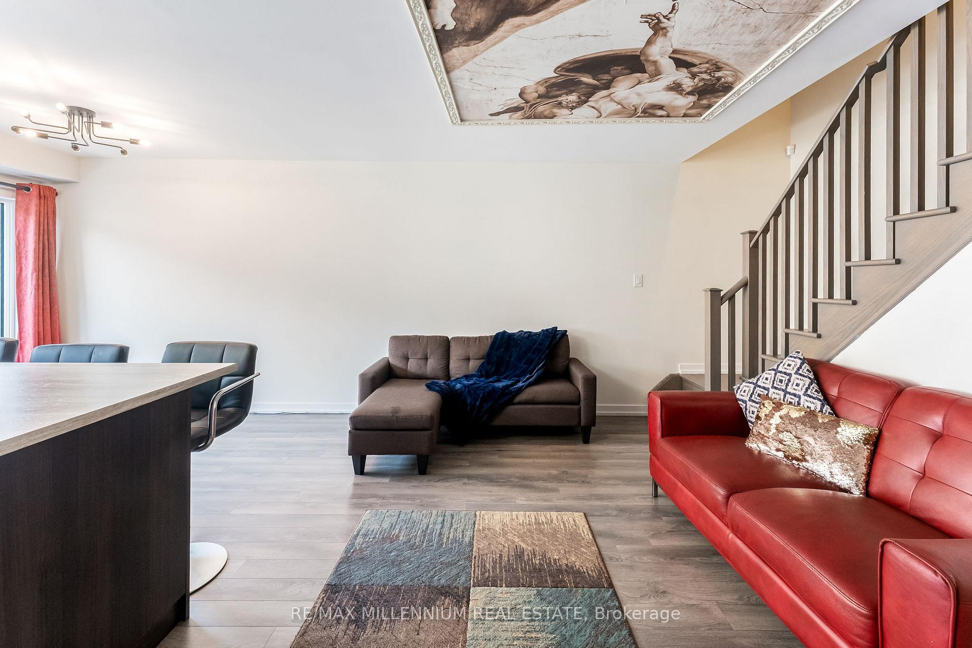 Photo 7 of 494 Queen Mary Drive, Brampton, Northwest Brampton — HOMEH