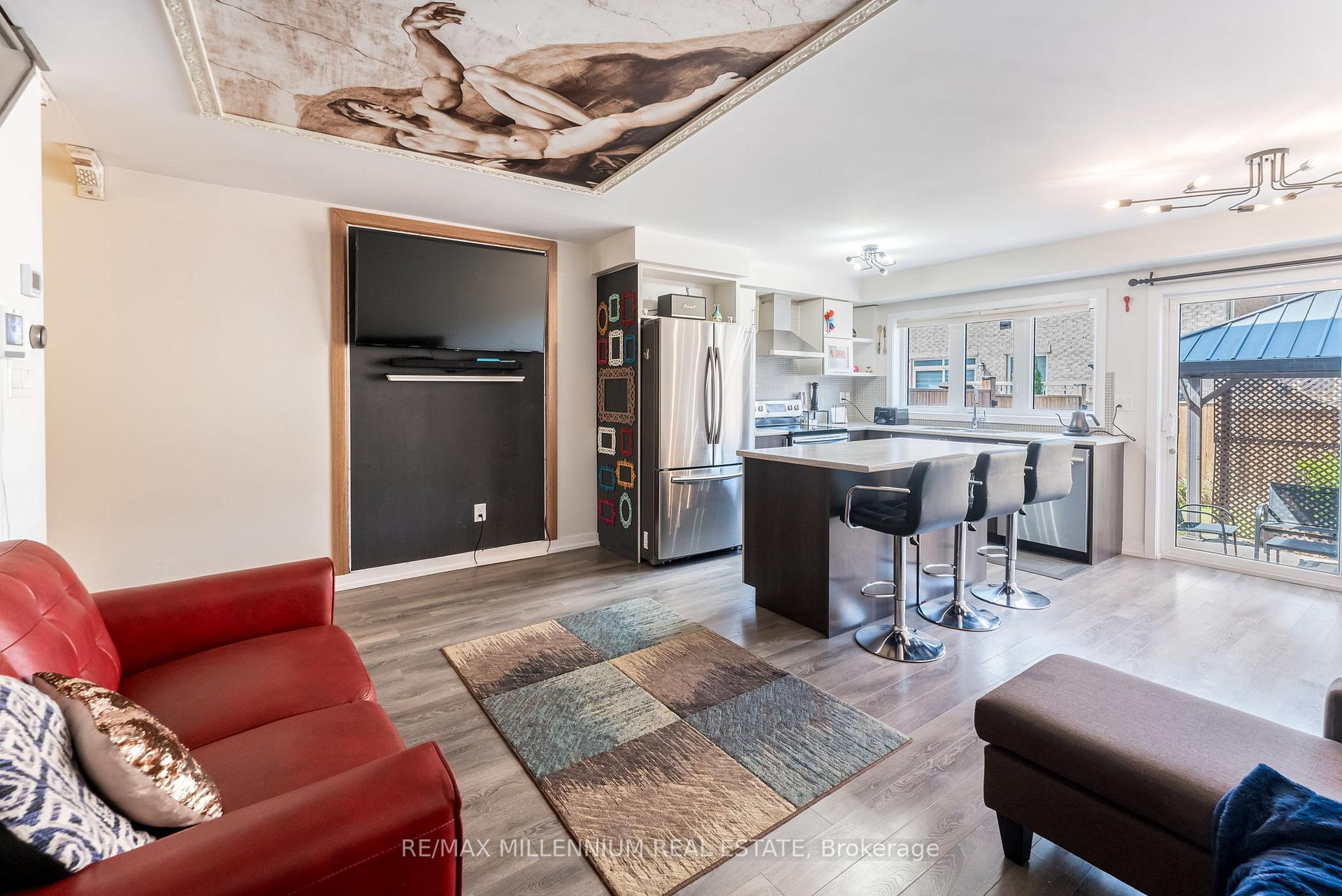 Photo 9 of 494 Queen Mary Drive, Brampton, Northwest Brampton — HOMEH