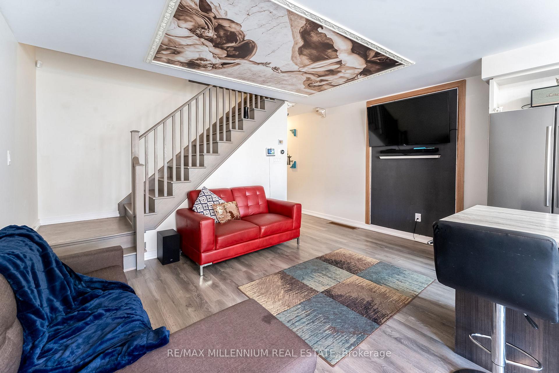 Photo 10 of 494 Queen Mary Drive, Brampton, Northwest Brampton — HOMEH