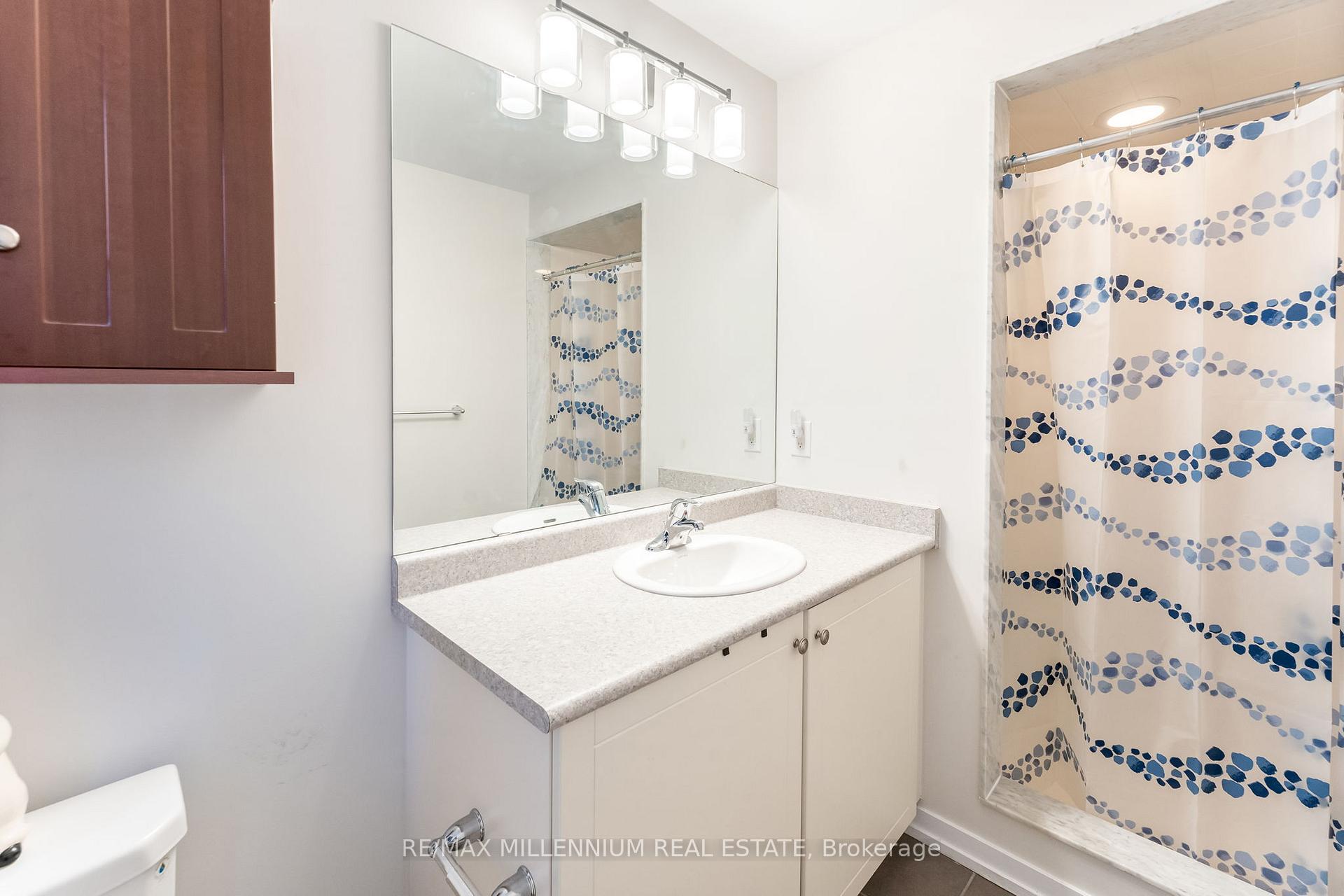 Photo 24 of 494 Queen Mary Drive, Brampton, Northwest Brampton — HOMEH