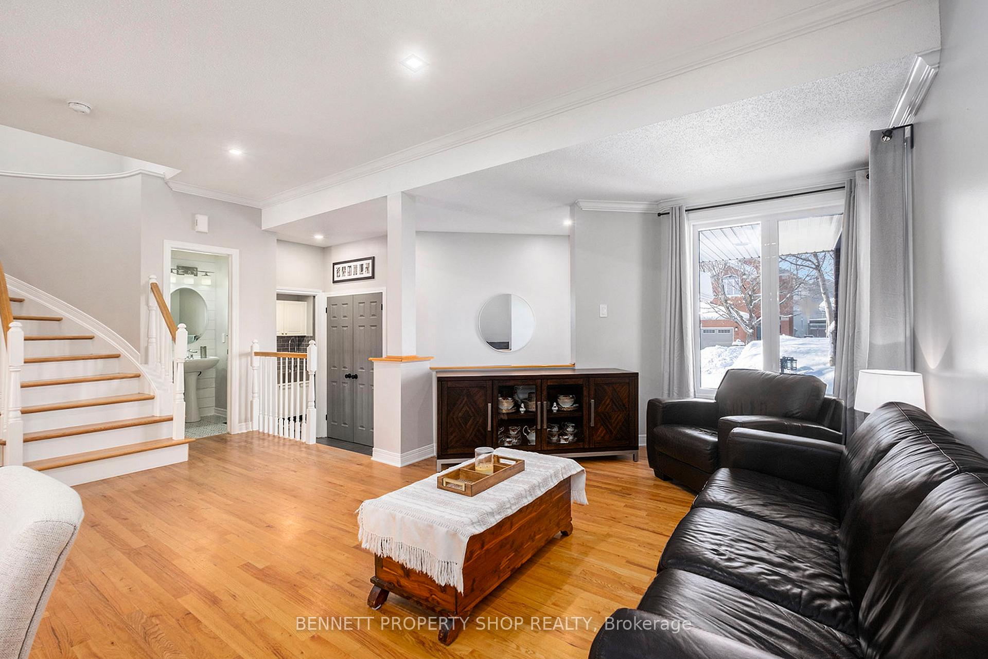 Photo 6 of 22 Tamarack Place, Ottawa, Barrhaven - Longfields — HOMEH