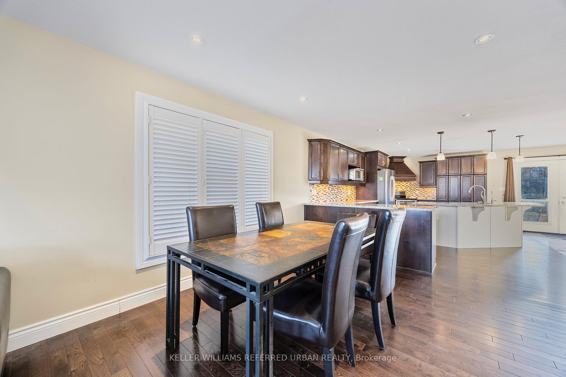 Photo 22 of 295 Cox Mill Road, Barrie, Bayshore — HOMEH