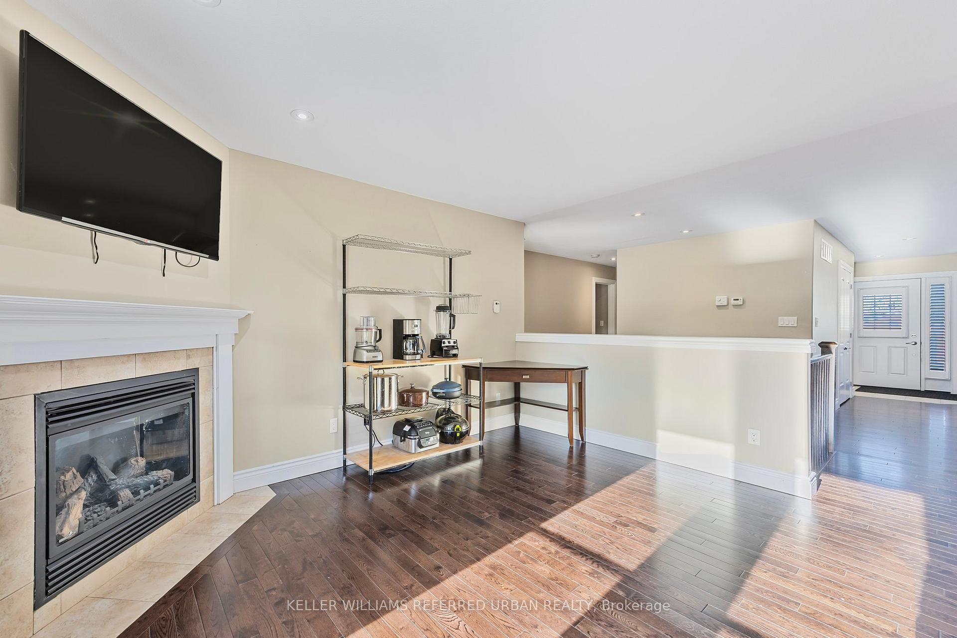 Photo 33 of 295 Cox Mill Road, Barrie, Bayshore — HOMEH