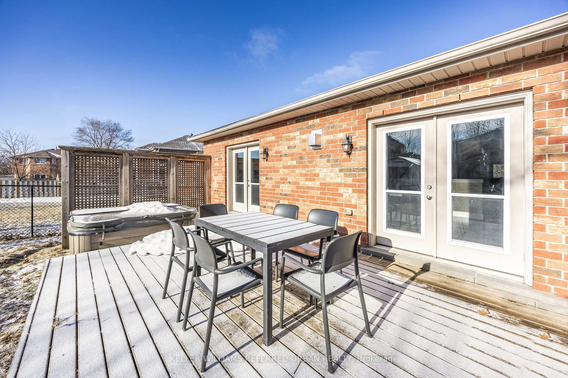 Photo 43 of 295 Cox Mill Road, Barrie, Bayshore — HOMEH