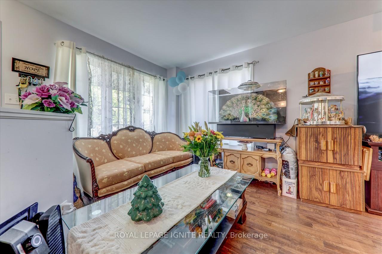 Photo 8 of 1675 Canadore Crescent, Oshawa, Samac — HOMEH