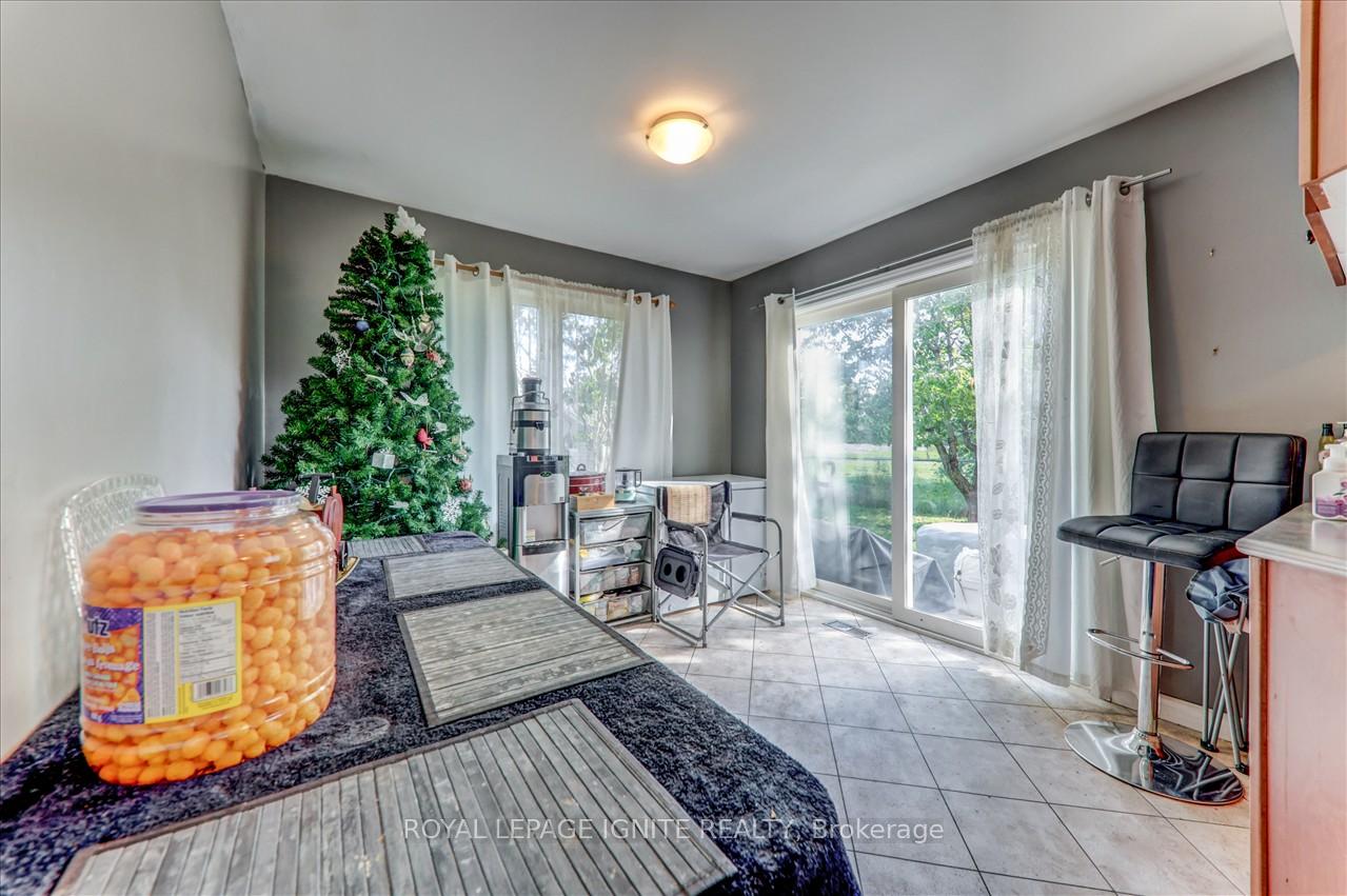Photo 11 of 1675 Canadore Crescent, Oshawa, Samac — HOMEH