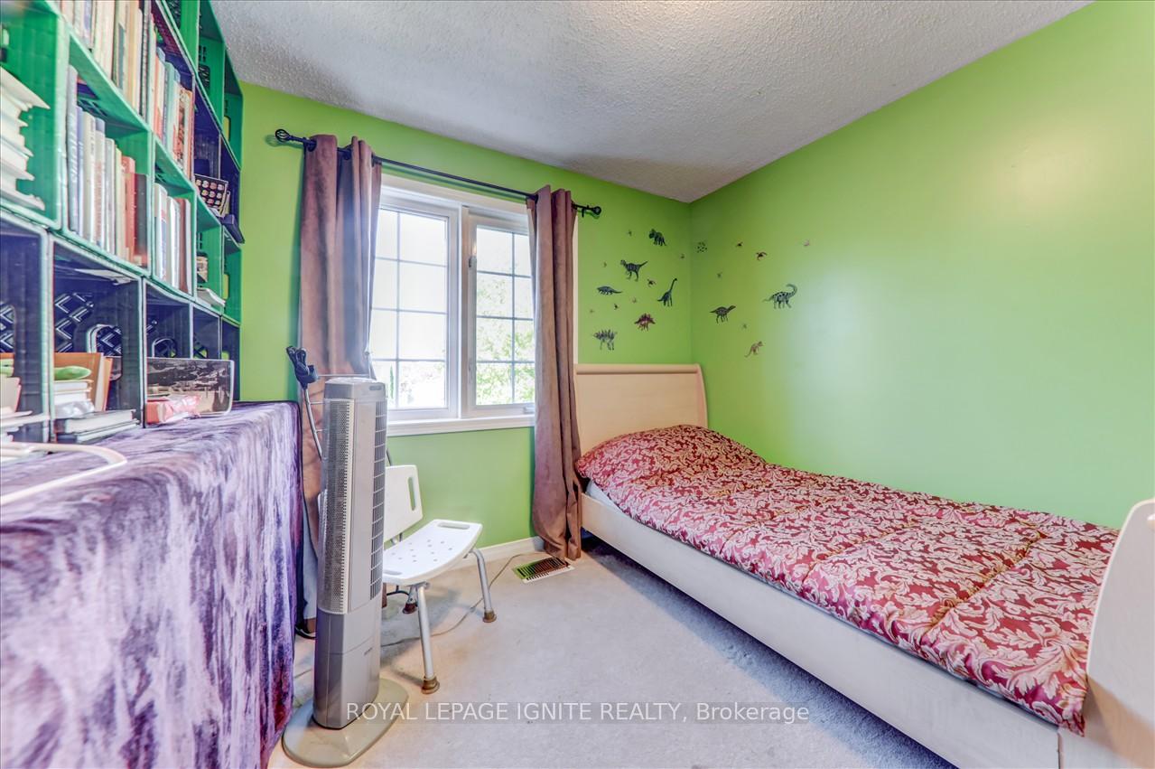 Photo 20 of 1675 Canadore Crescent, Oshawa, Samac — HOMEH