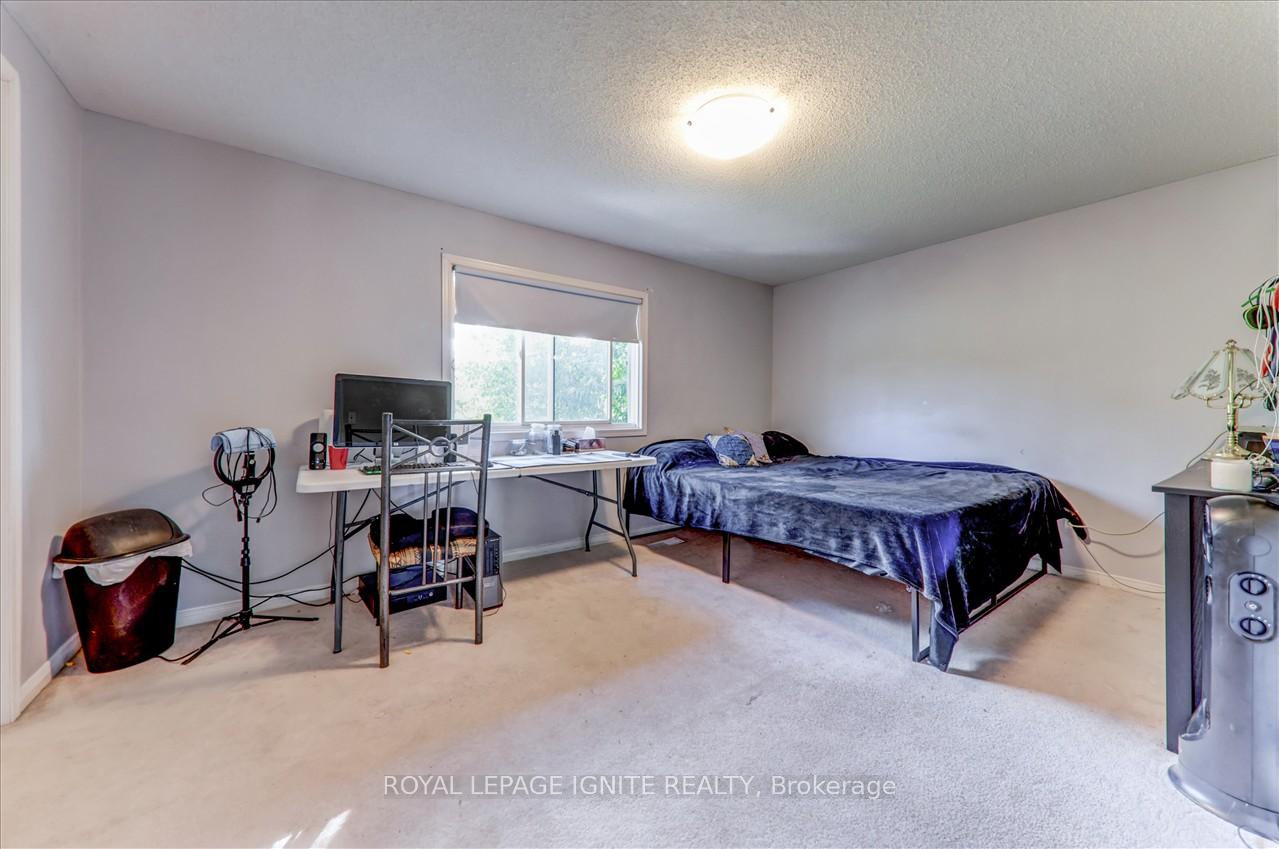 Photo 22 of 1675 Canadore Crescent, Oshawa, Samac — HOMEH