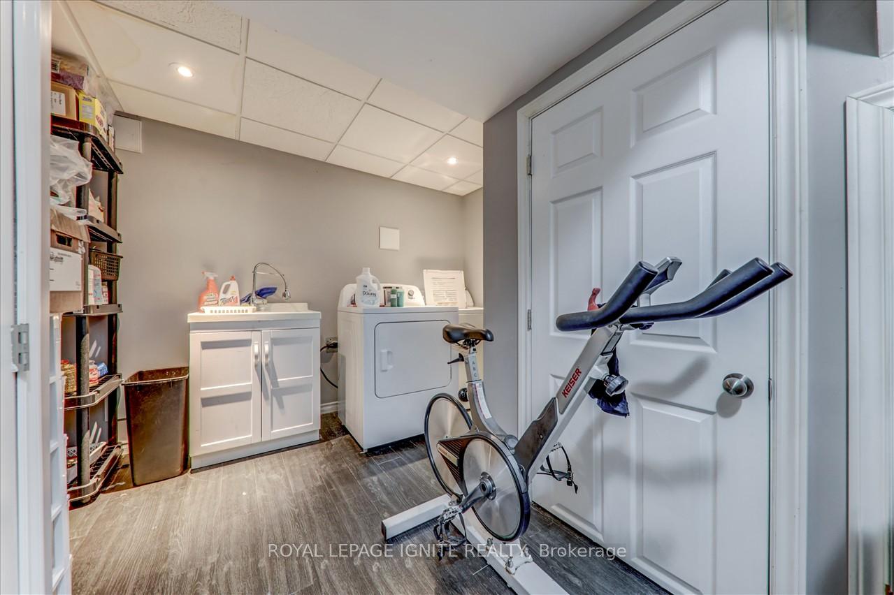 Photo 25 of 1675 Canadore Crescent, Oshawa, Samac — HOMEH