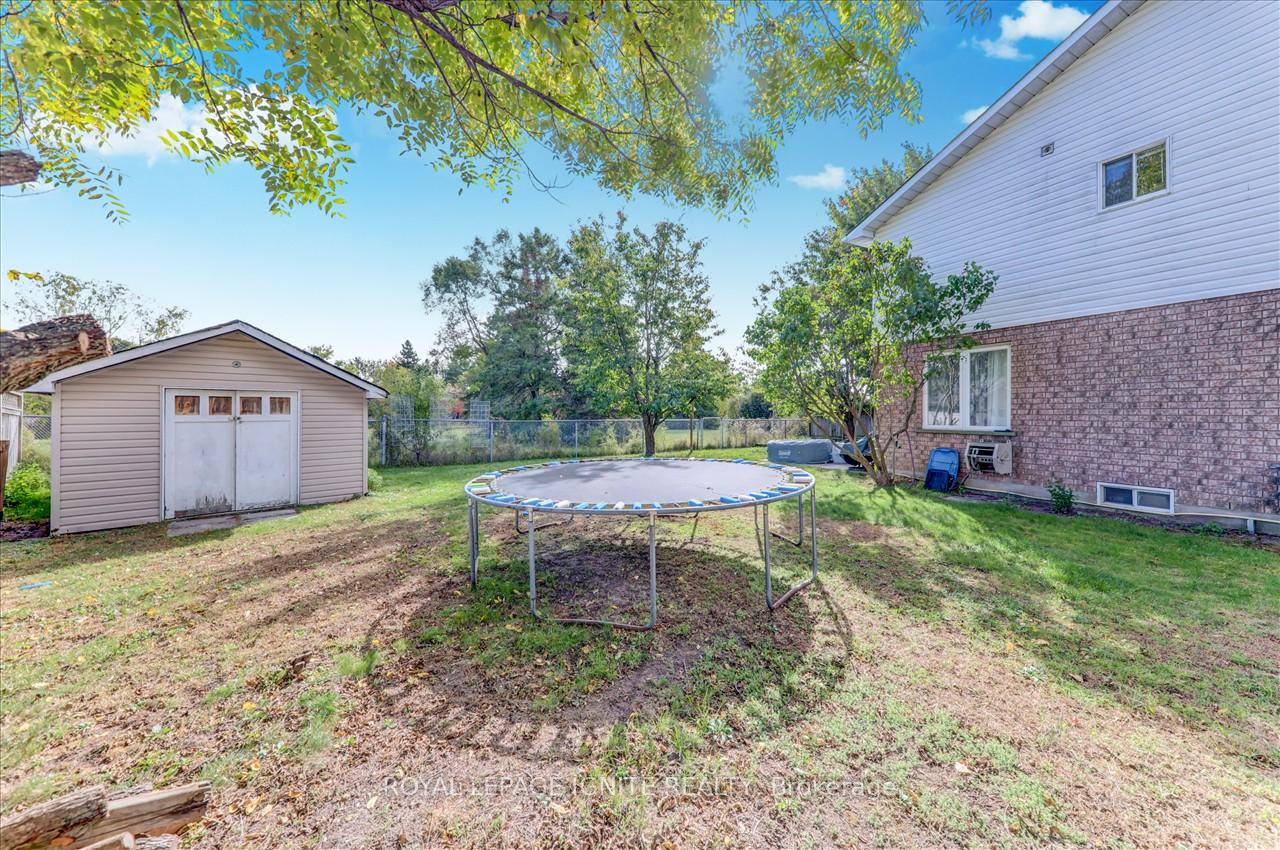 Photo 29 of 1675 Canadore Crescent, Oshawa, Samac — HOMEH