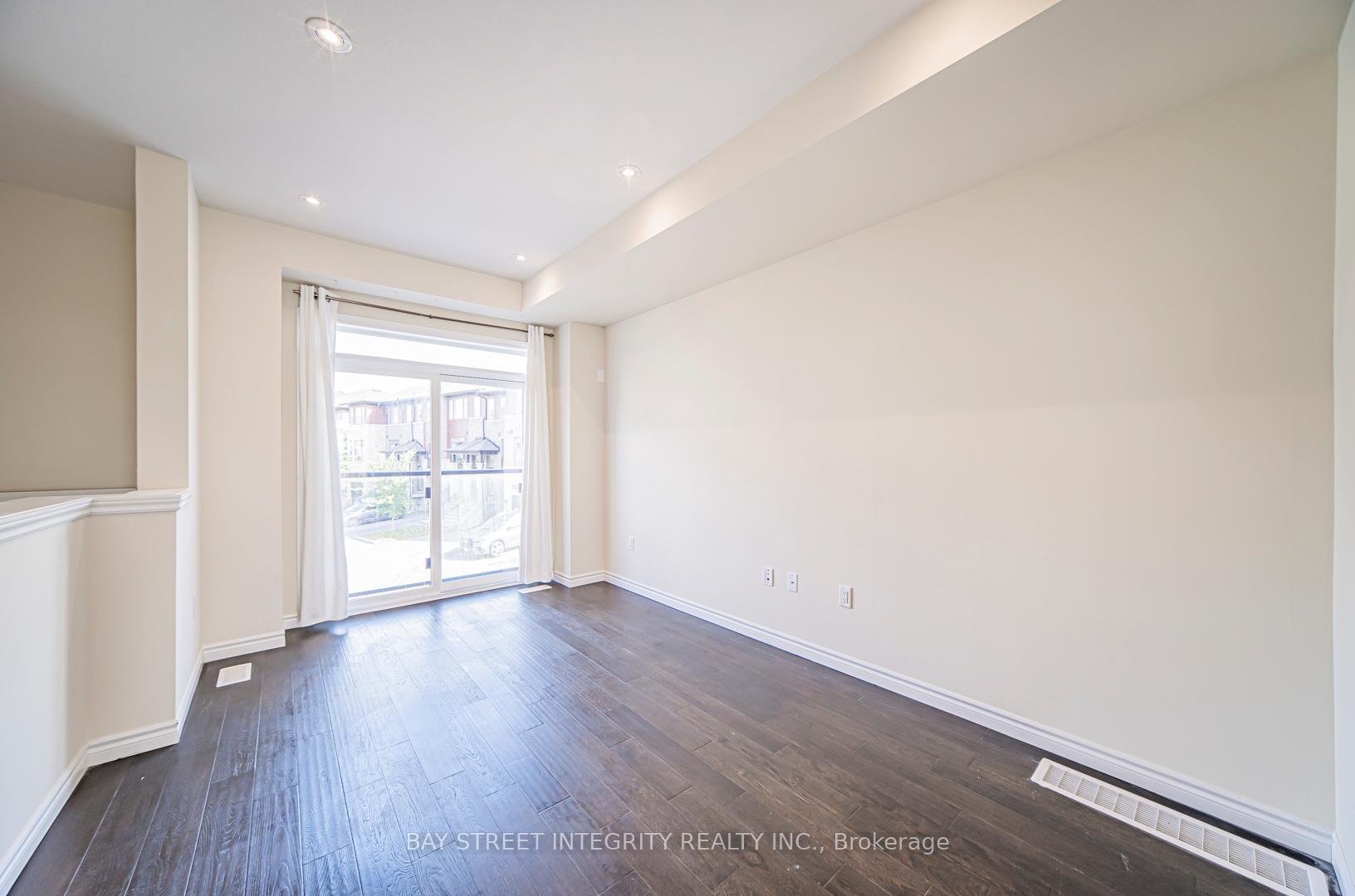 Photo 7 of Unit 246, 30 Times Square Boulevard, Hamilton, Stoney Creek — HOMEH