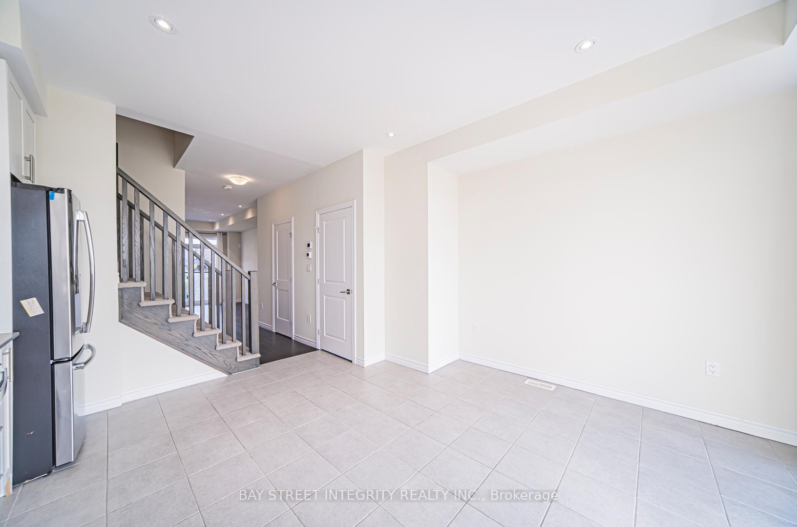 Photo 12 of Unit 246, 30 Times Square Boulevard, Hamilton, Stoney Creek — HOMEH