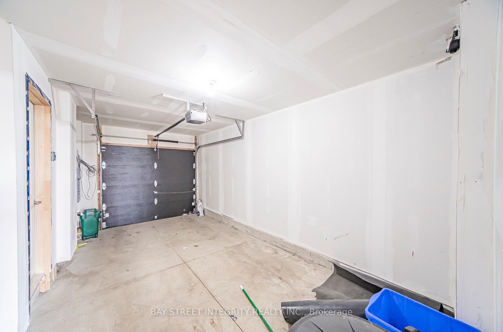 Photo 41 of Unit 246, 30 Times Square Boulevard, Hamilton, Stoney Creek — HOMEH