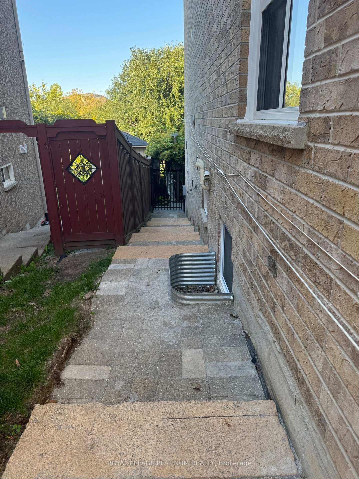 Photo 1 of 21 Freshspring Drive, Brampton, Sandringham-Wellington — HOMEH