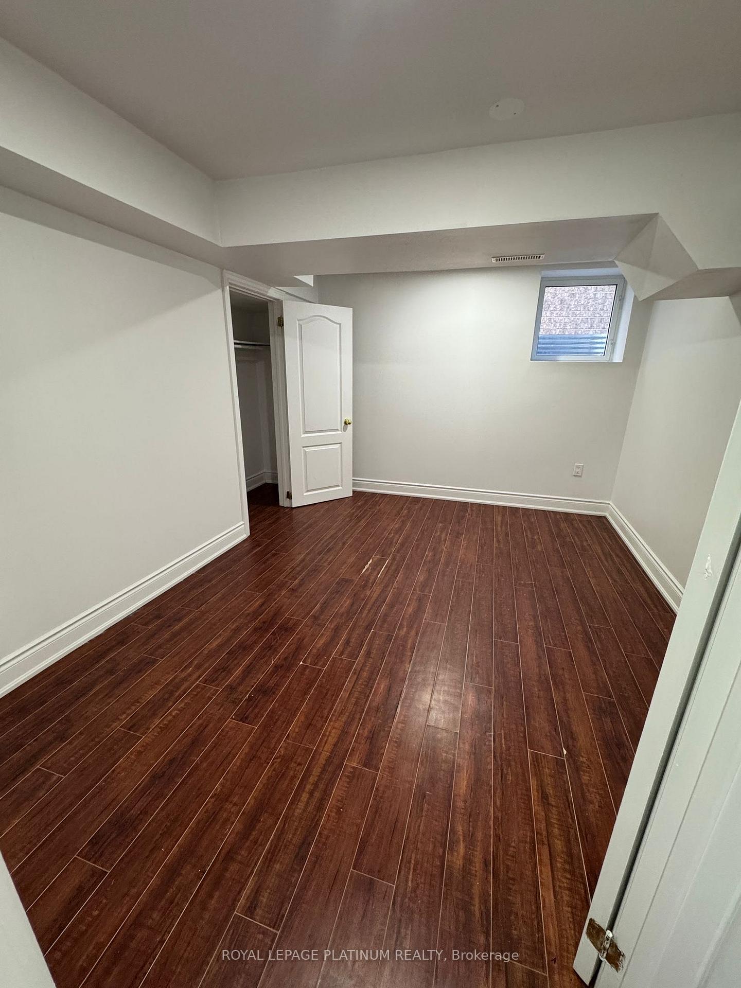 Photo 7 of 21 Freshspring Drive, Brampton, Sandringham-Wellington — HOMEH