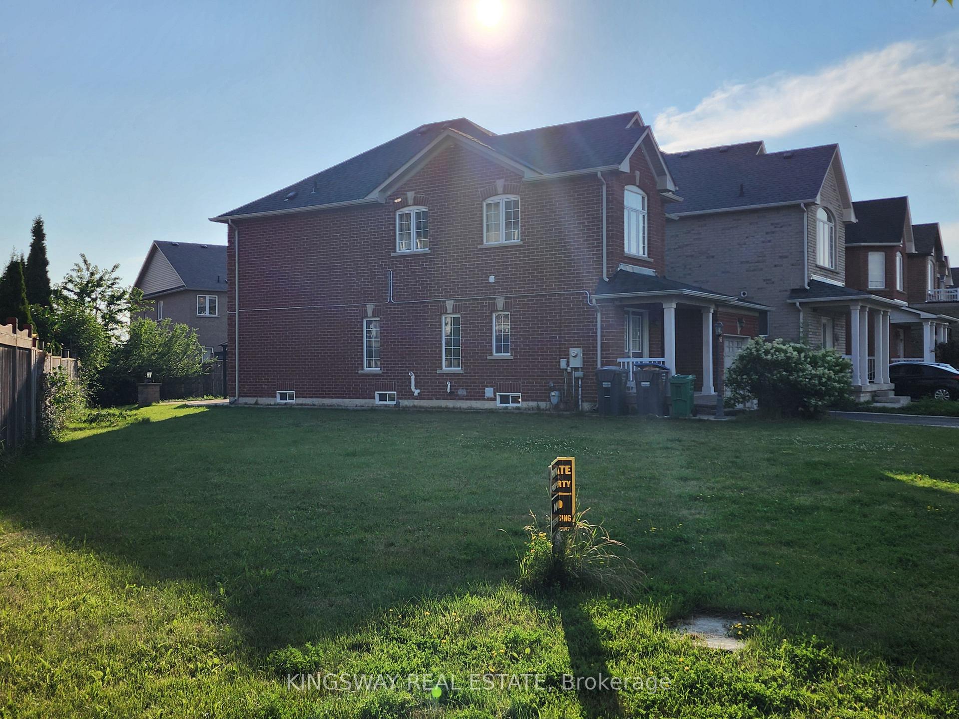 Front of Unit Upper, 65 Pefferlaw Circle