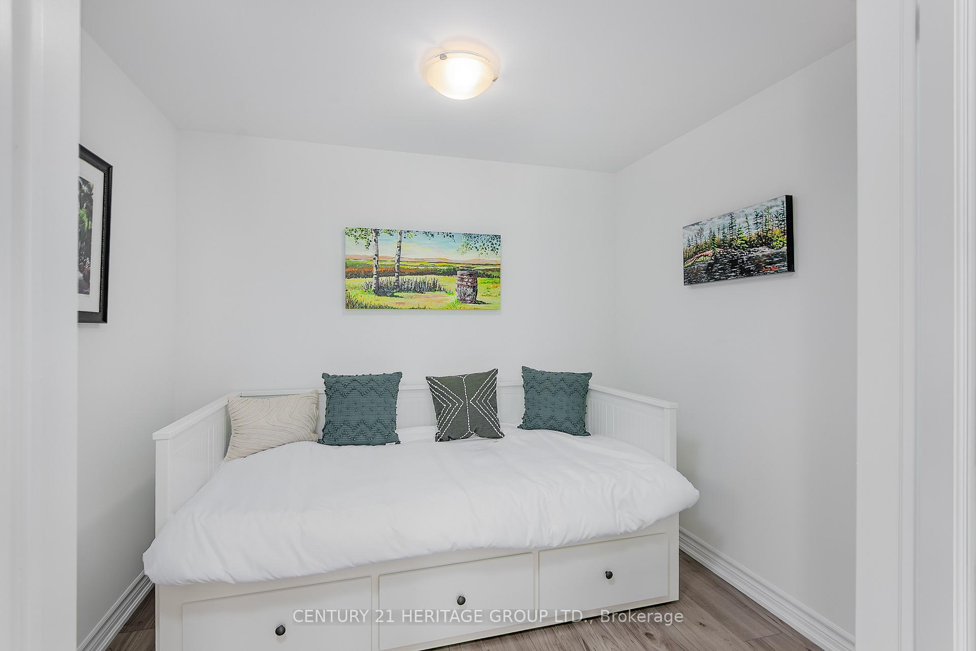 Photo 17 of 5 Silo Mews, Barrie, Innis-Shore — HOMEH